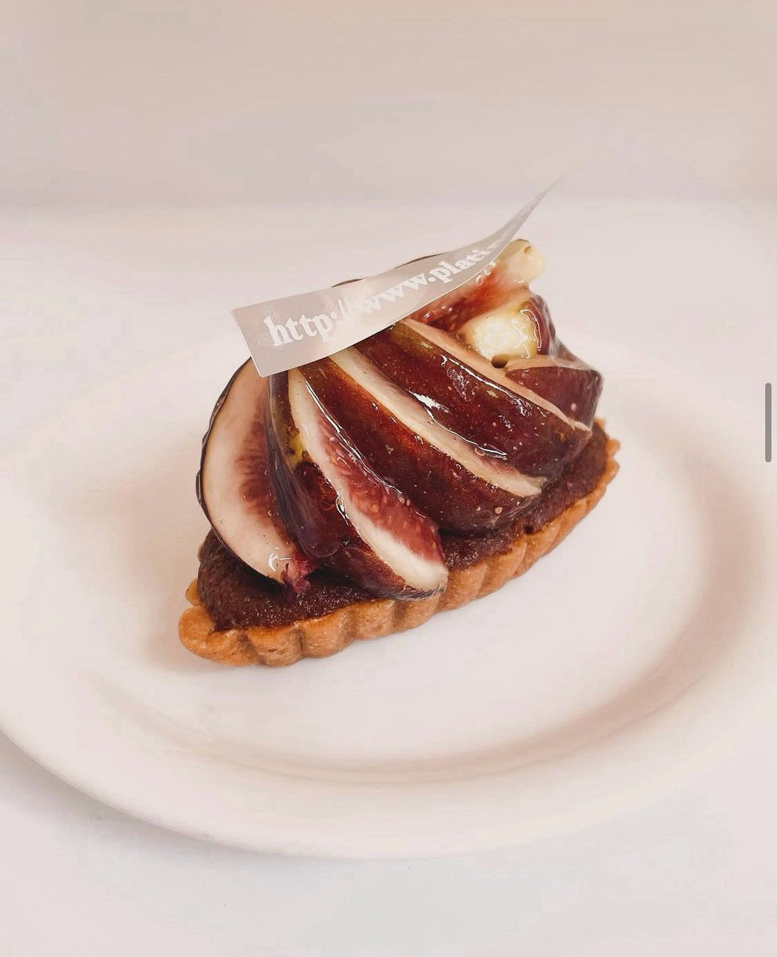 季節限定ケーキのご紹介「いちじくのタルト」